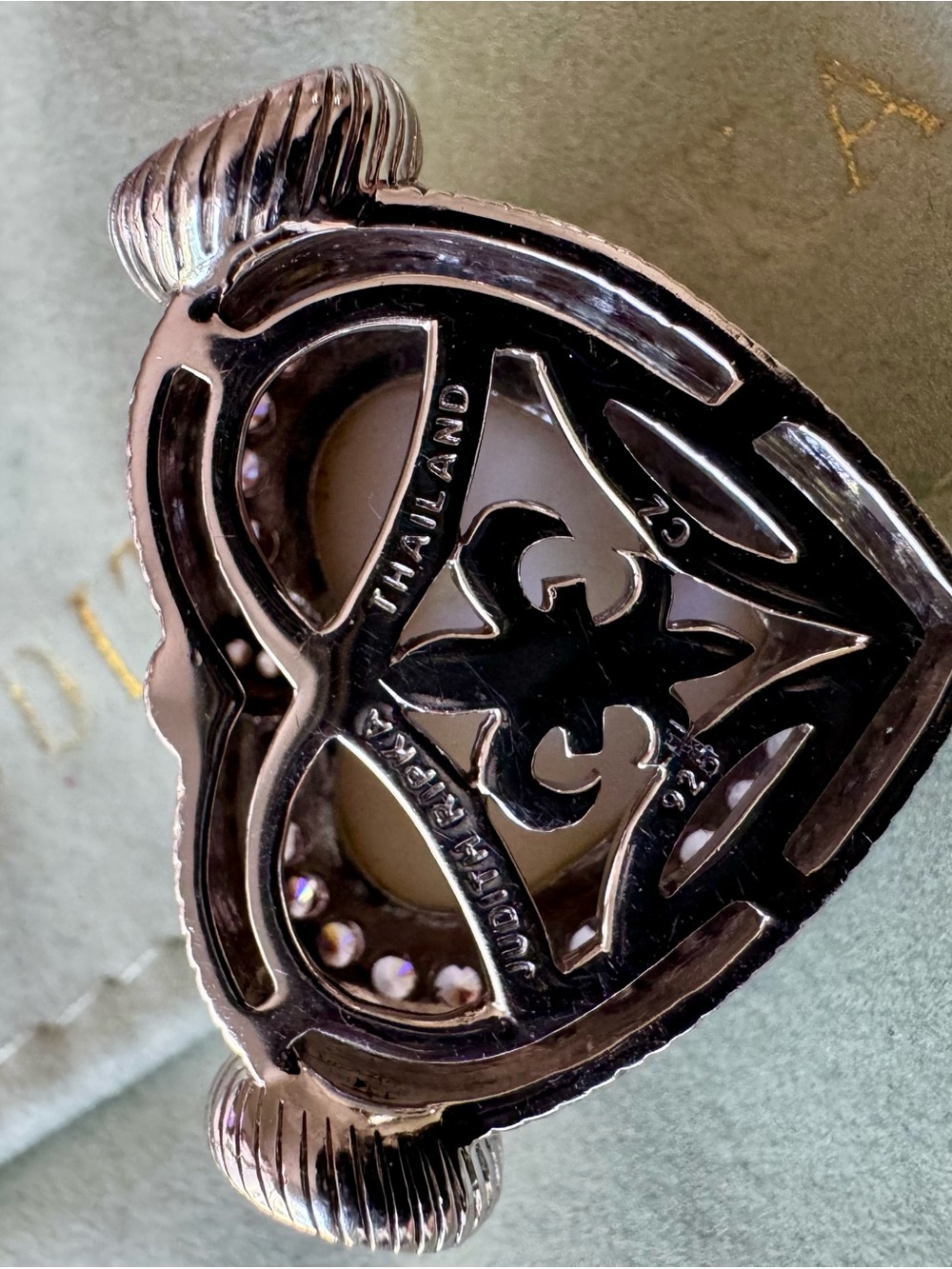 Judith Ripka Silver Heart Brooch with Pink Stones and Mother-of-Pearl - Picture 4 of 6